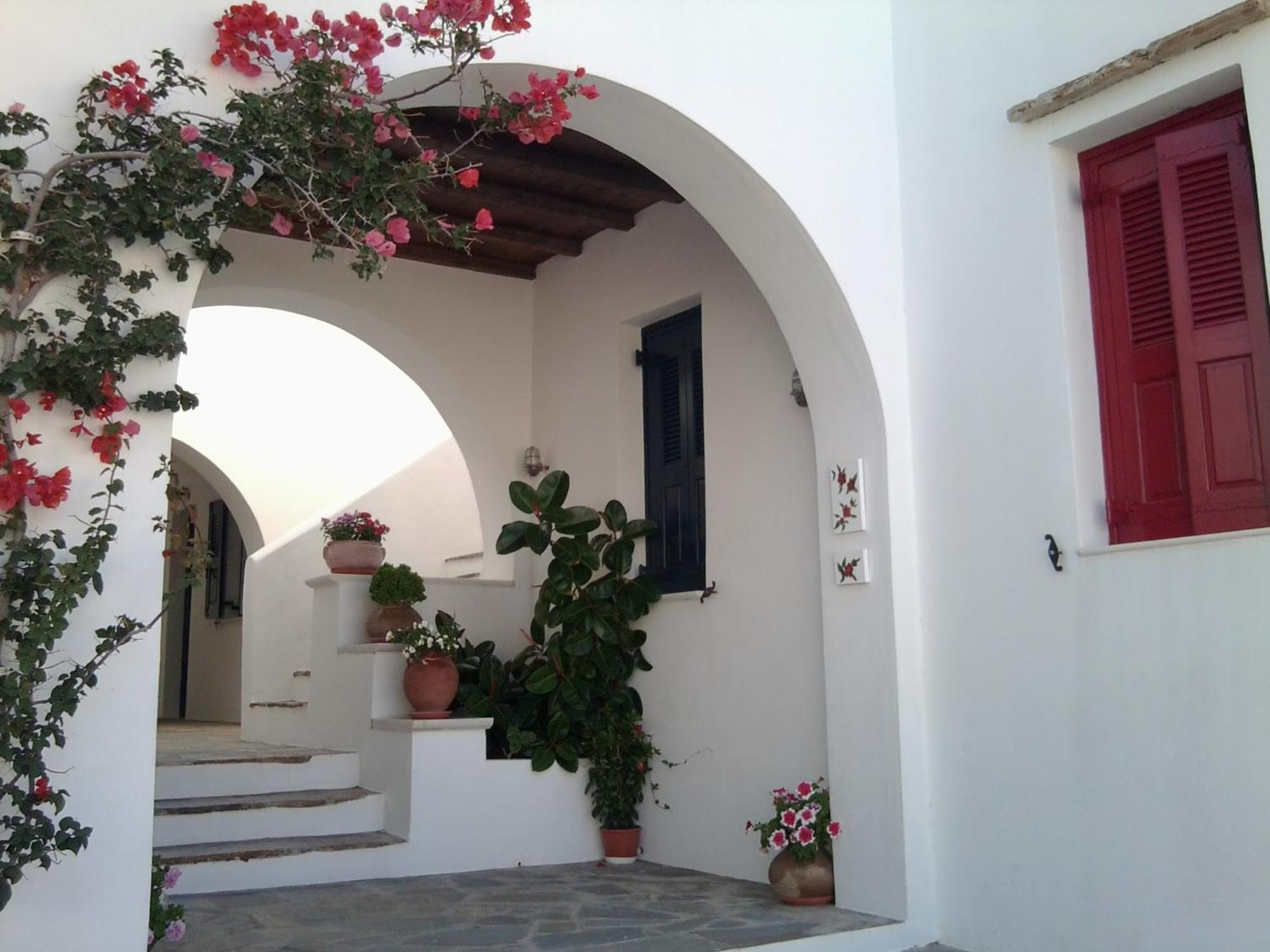 Elisso'S Philoxenia Aparthotel Agios Prokopios  Exteriör bild